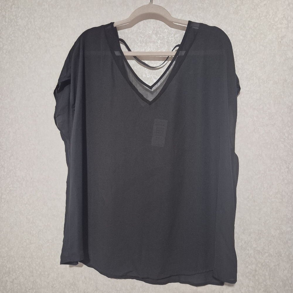 NWT Torrid Black Sheer V-Neck Blouse...size:2